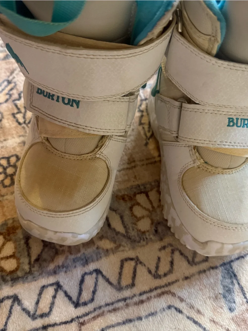 Burton Mini Grom Snowboard Boots White Blue Size 9C